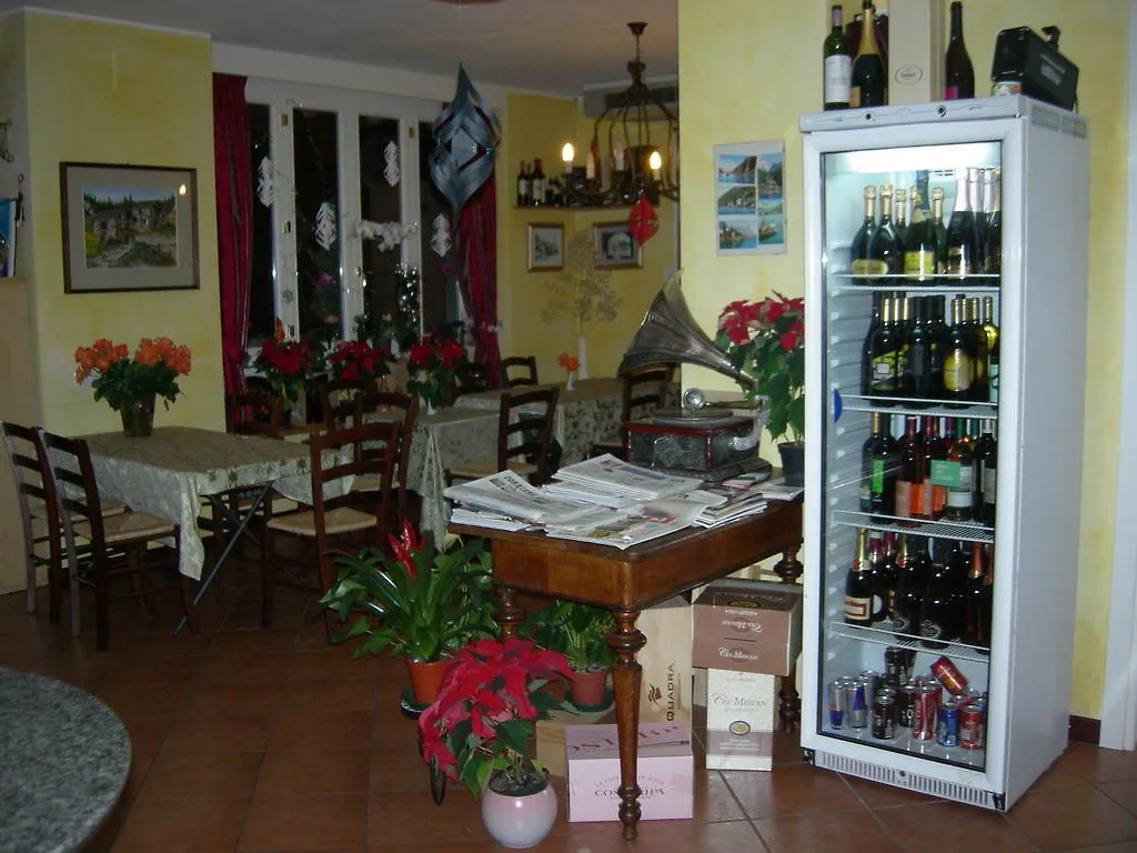 *** Bed & Breakfast Caffe Del Viaggiatore Valsolda Italy