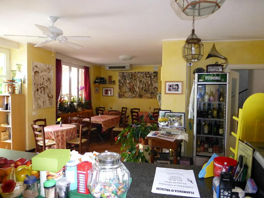 Caffe Del Viaggiatore Valsolda Bed & Breakfast